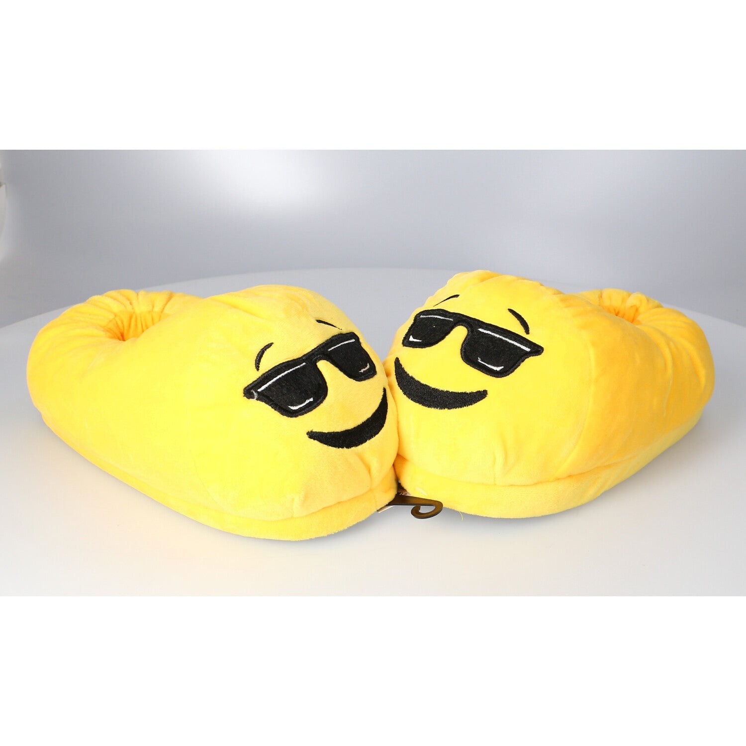 Lustige Emoji Hausschuhe - Smiley mit Sonnenbrille– Bequem, Warm & Stylisch