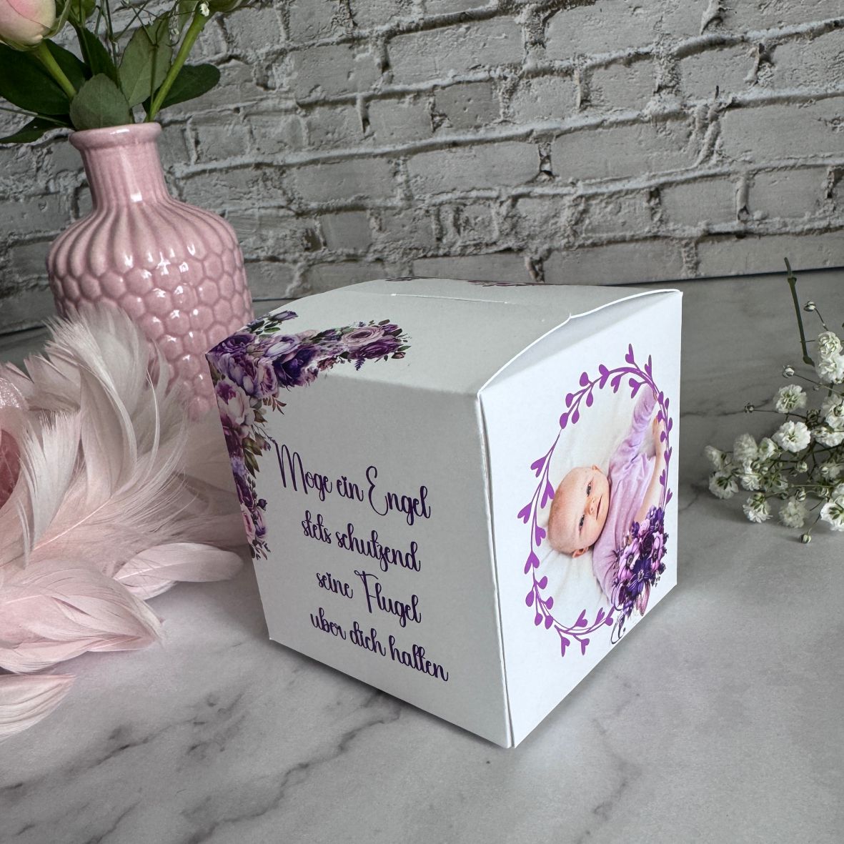 Geschenkbox personalisiert - Lila Blumen