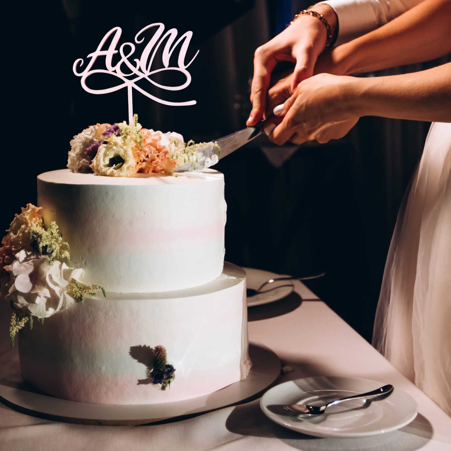 CAKE TOPPER Hochzeit Initialen personalisiert aus Holz - Tortendeko & Kuchendeko